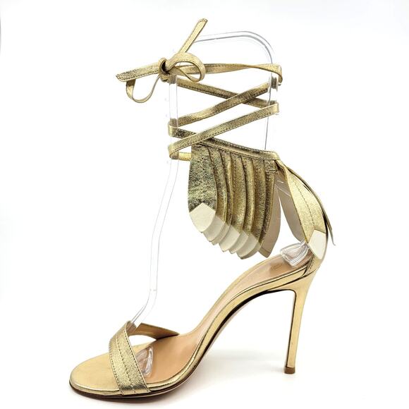 giantivo rossi Shoes - Gianvito Rossi Feathered Lace Up Stiletto Heels 4" EU 36 US 6 Gold White